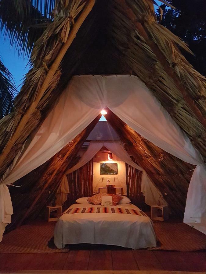 El Buho Bacalar Eco-Cabanas Hostal Buitenkant foto
